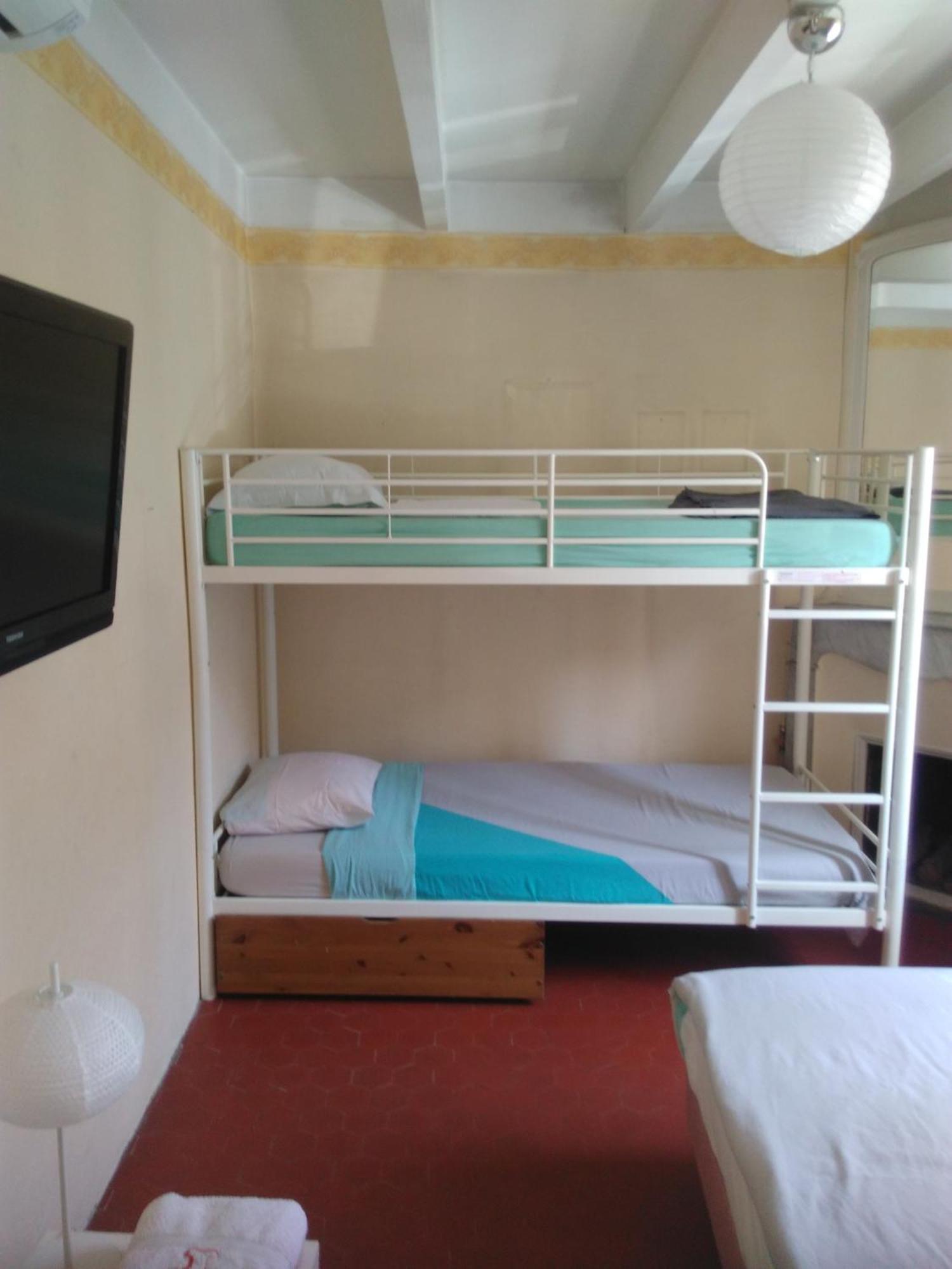 Crew Lighthouse Hostel Antibes